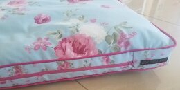 Hundekissen Rose hellblau M