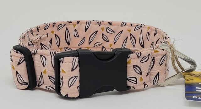 Schmuckhalsband aus Stoff in rosa